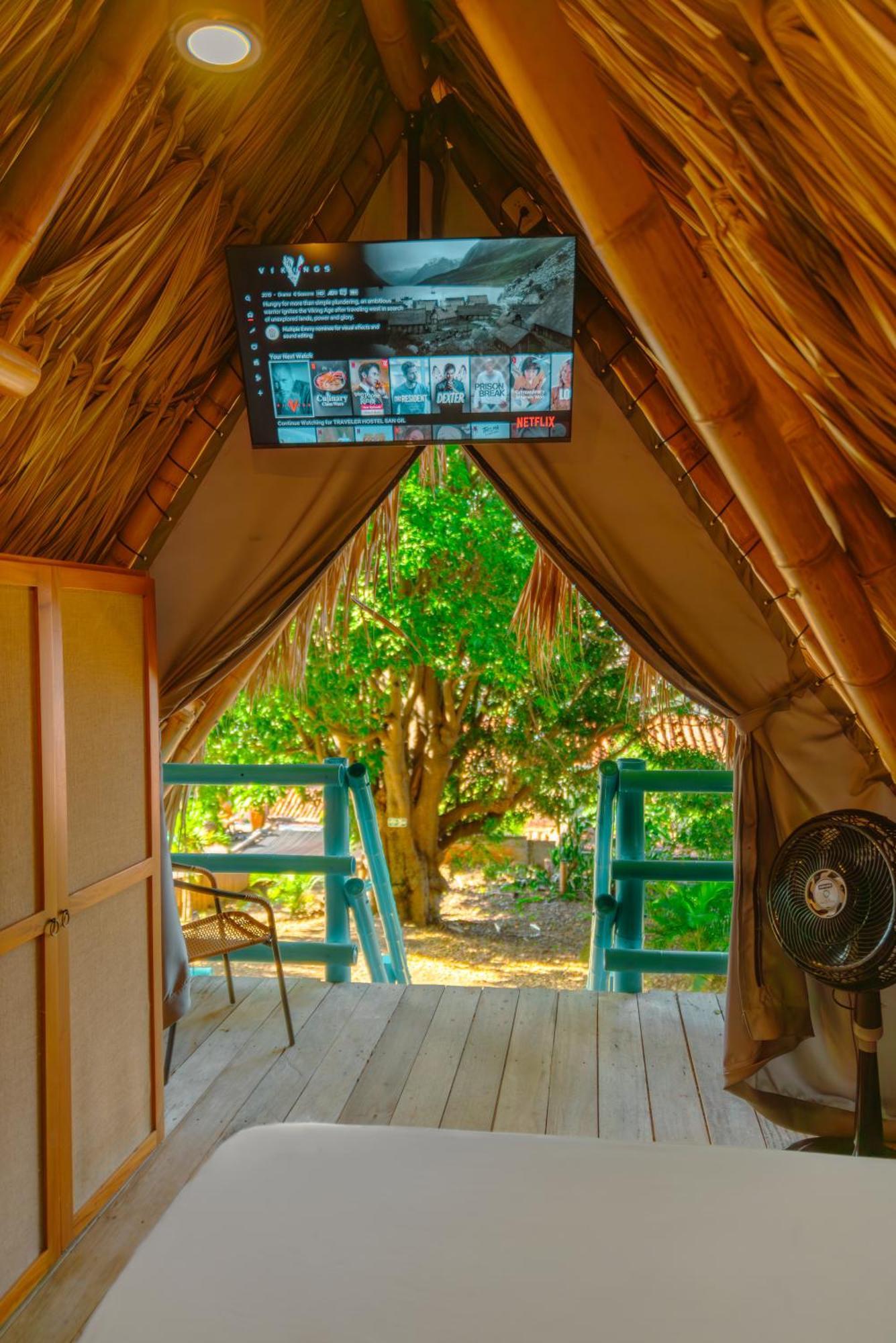 Traveler Hostel Сан-Хіль Екстер'єр фото